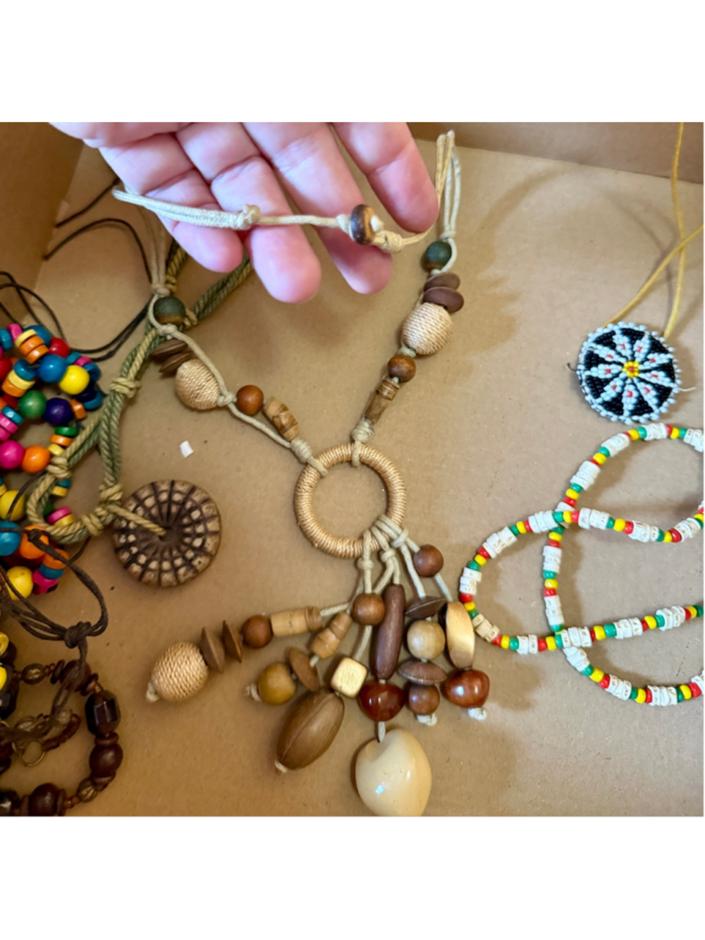 6 pc lot Women's Boho Multi-color Beaded Necklaces wood - Picture 7 of 10